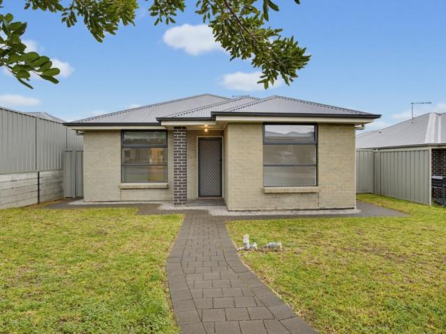 House For Lease 3 Le Hunte Rd, Seaford Heights