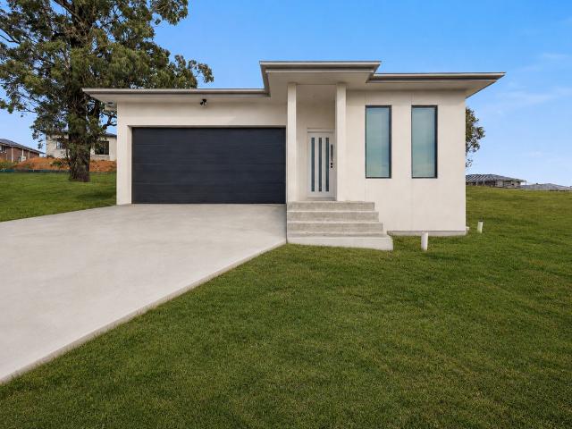 House For Lease 27 Northview Circuit, Muswellbrook