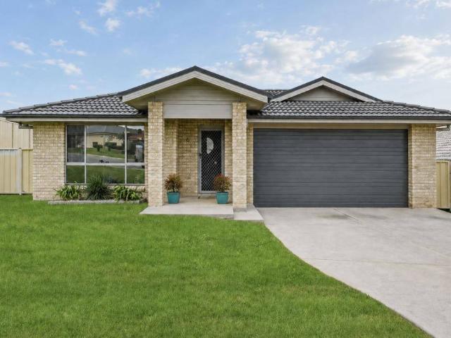 House For Lease 5 Barbara Court, Rutherford NSW 2320