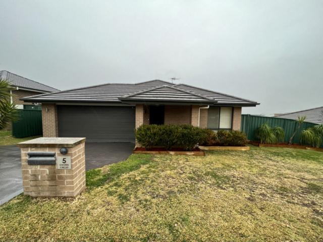 House For Lease 5 Chivers Circuit, Muswellbrook