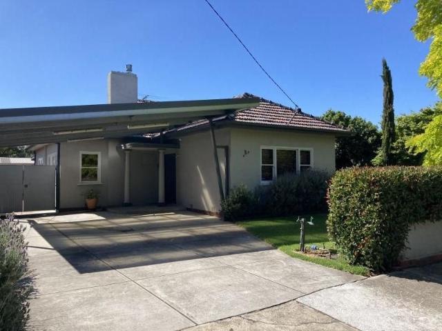 House For Lease in Convenient Court Locale