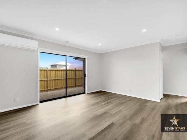 HOUSE FOR LEASE Prime Location in Wyndham Vale, short distance to the train station