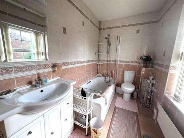 3 bed house for sale