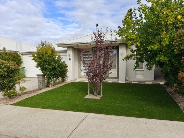 House For Sale Harrisdale Close to School