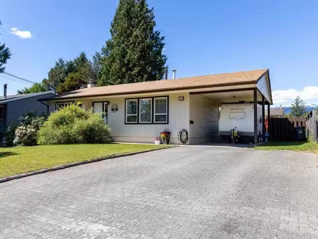 House for sale in Terrace, Terrace, 2219 Evergreen Street, 263.