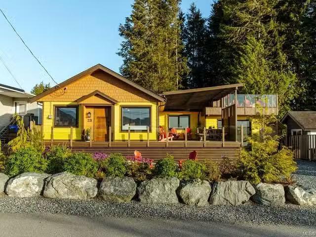 House for sale in Tofino, 231 Main St, 1030349
