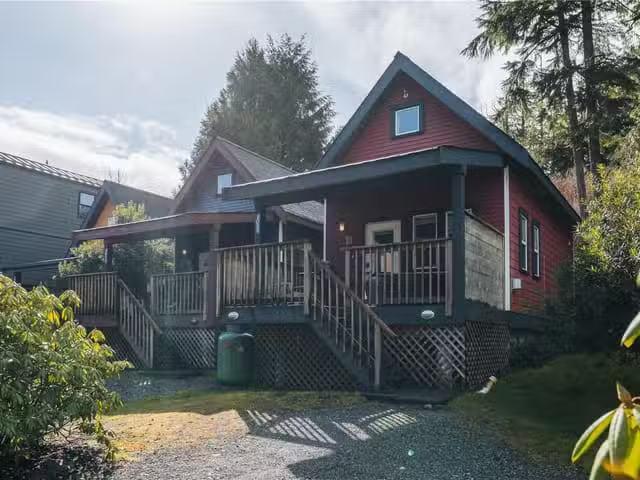 House for sale in Ucluelet, 6 1032 Tyee Ter, 1028788