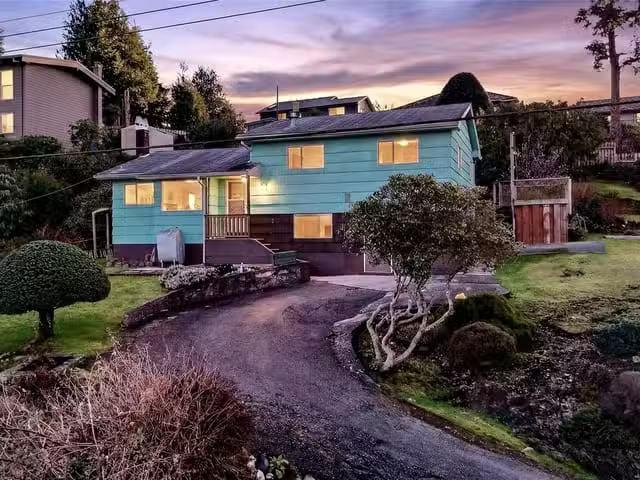 House for sale in Ucluelet, 1148 & 1156 Helen Rd, 1027655