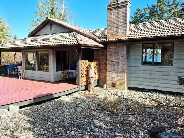 House for sale in Union Bay, 5904 Garvin Rd, 1030179