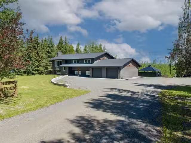 House for sale in Vanderhoof, Vanderhoof And Area, 1375 Markay.