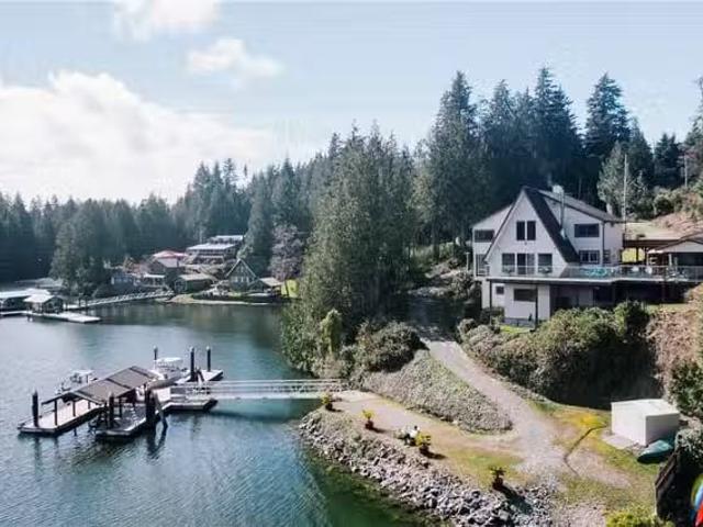 House for sale in Bamfield, 390 Bamfield Inlet, 1026836