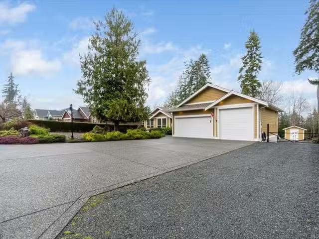 House for sale in Bowser, 3831 Creekside Dr, 1029586