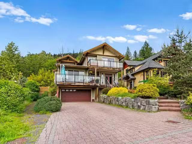 House for sale in Britannia Beach, Squamish, 915 Thistle Place.