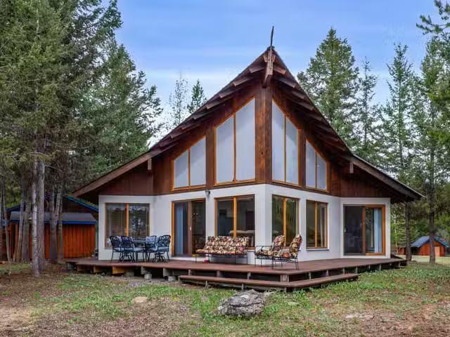 House for sale in Bridge Lake, 100 Mile House, 7815 Bell Road.