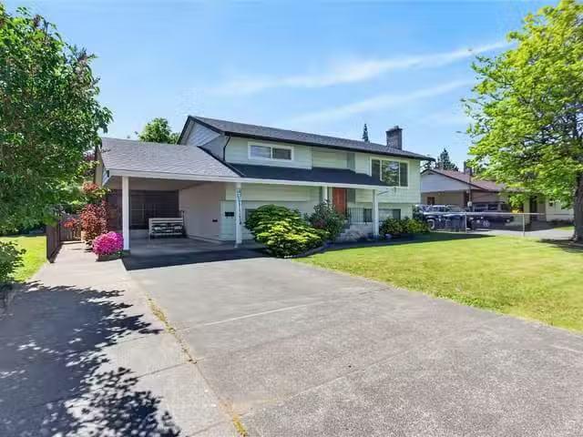 House for sale in Courtenay, 1130 26th St, 1038715