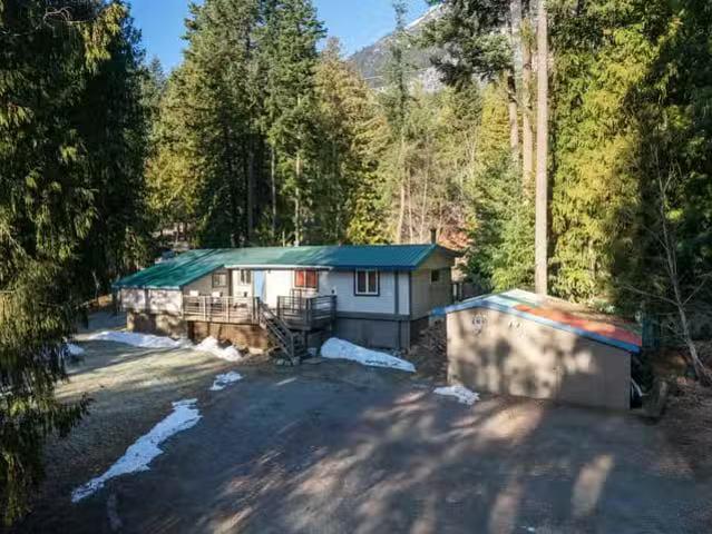 House for sale in D'Arcy, Pemberton, 9245 Pemberton Portage Ro.