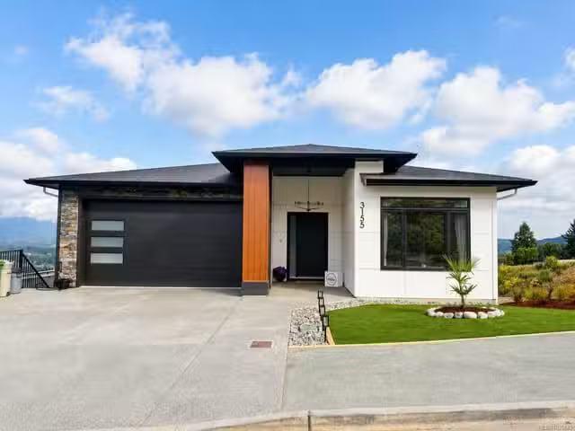 House for sale in Duncan, 3155 Woodrush Dr, 1032649