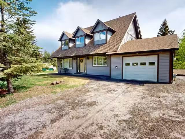 House for sale in Fort St. John, Fort St. John, 4895 Cecil Lak.