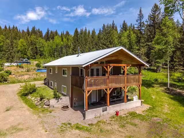 House for sale in Forest Grove, 100 Mile House, 6341 Redpath R.