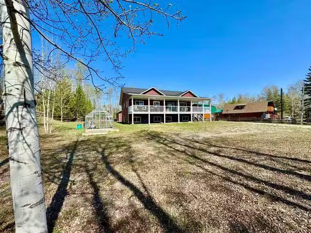 House for sale in Green Lake, 100 Mile House, 5709 N Green Lak.