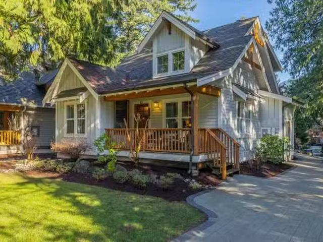 House for sale in Lindell Beach, Cultus Lake & Area, 1818 Tree.
