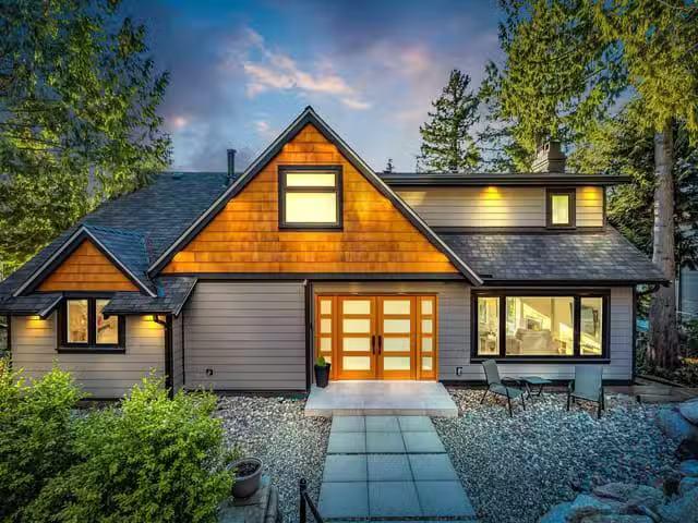 House for sale in Lions Bay, West Vancouver, 130 Oceanview Pla.