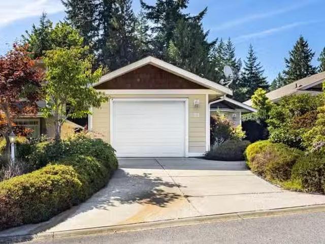 House for sale in Madeira Park, Sunshine Coast, 23 12710 Lagoo.
