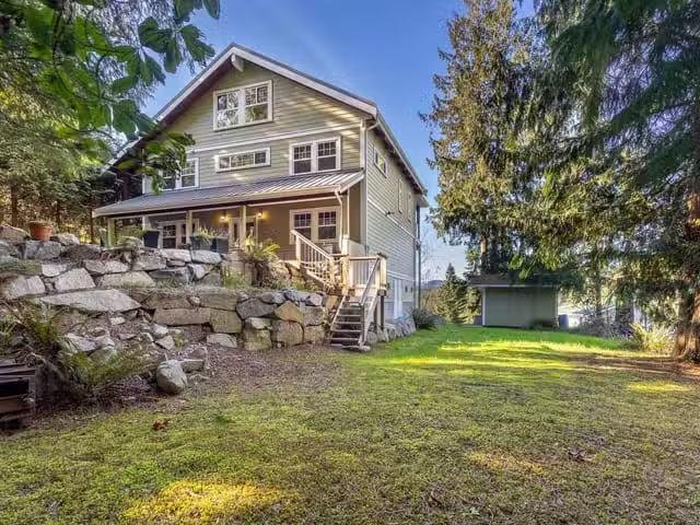 House for sale in Madeira Park, Sunshine Coast, 5191 Wesjac Ro.