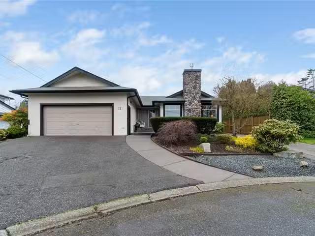 House for sale in Parksville, 11 Sylvan Cres, 1027986