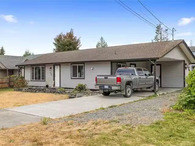 House for sale in Parksville, 206 Stanford Ave, 1040216