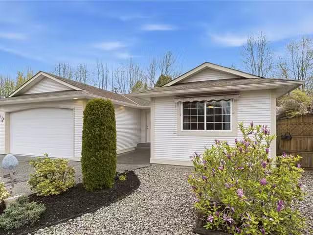 House for sale in Parksville, 318 Clarkson Pl, 1033945