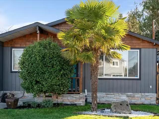 House for sale in Parksville, 532 Banks W Ave, 1034120