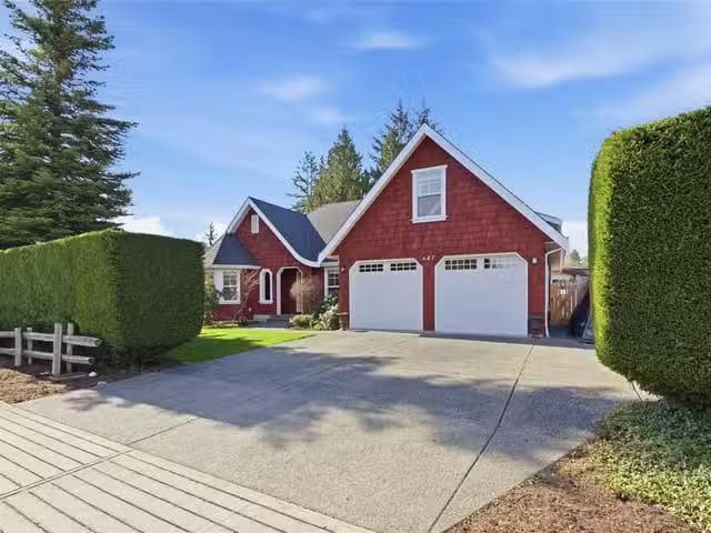 House for sale in Parksville, 647 Temple St, 1030777