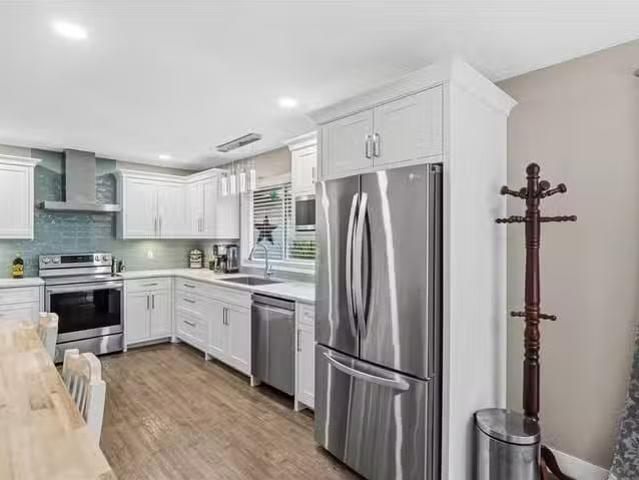 House for sale in Parksville, 750 Bradbury Ave, 1032237