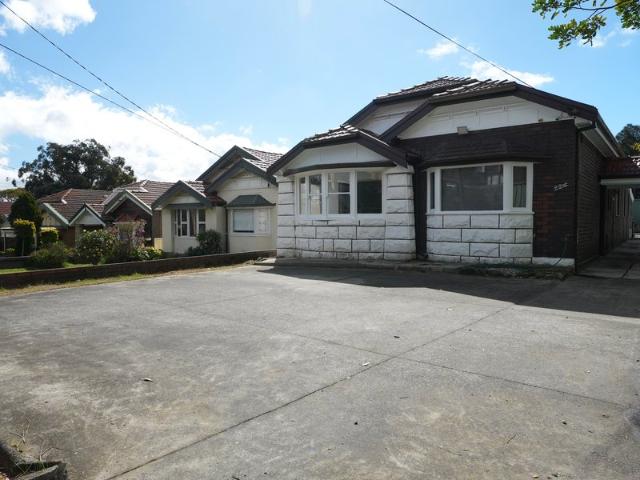 House for Sale in Prime Location at Rosebery!