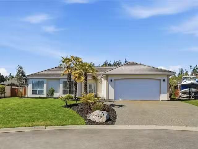 House for sale in Qualicum Beach, 778 Norwood Pl, 1032603