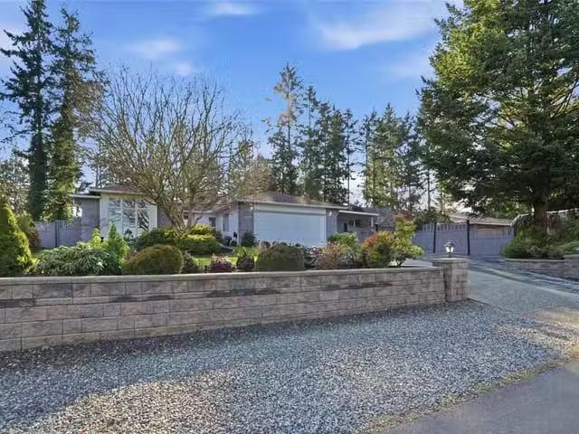 House for sale in Qualicum Beach, 1148 Clubhouse Dr, 1027235