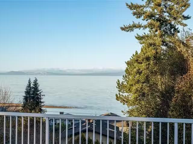 House for sale in Qualicum Beach, 350 Garrett Rd, 1039690