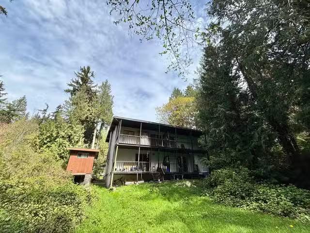 House for sale in Roberts Creek, Sunshine Coast, 1291 Marlene.