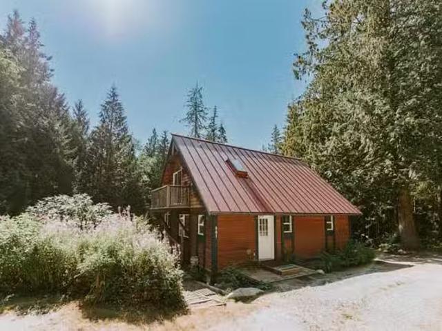 House for sale in Roberts Creek, Sunshine Coast, 981 Conrad Ro.
