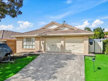 House for Rent 10 Daffodil Place Runcorn, QLD 4113