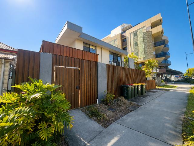 House for Rent 3/574 Kingsford Smith Drive Hamilton, QLD 4007
