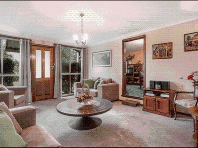 House for Rent /Walk to station