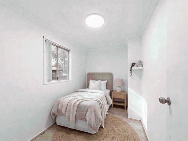 House for Rent / Walk to station and shops