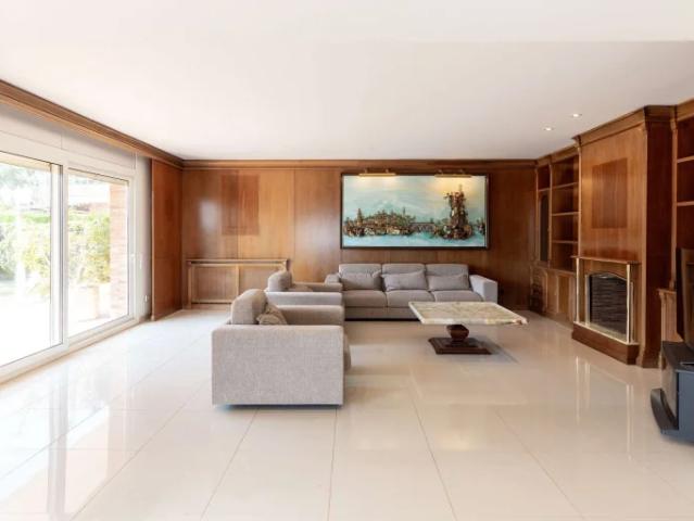 House for rent with garden and sea views in Argentona, Maresme