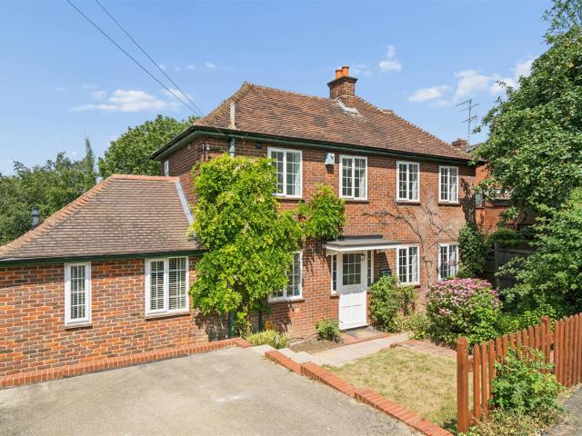 house for rent Ashlyns Road, Berkhamsted