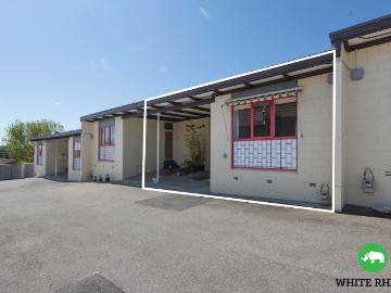 house for rent at 4/29 Mowatt Street, Queanbeyan East NSW 2620, Australia