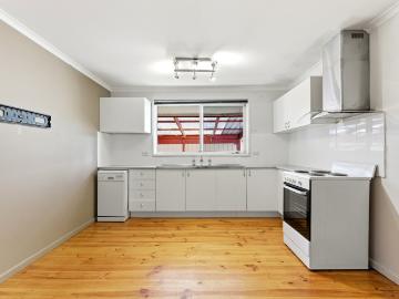 house for rent at 7A Lily Place, Karabar NSW 2620, Australia