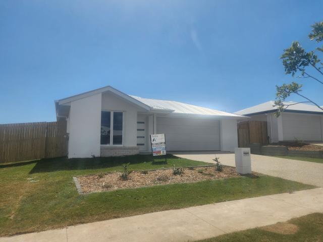 house for rent at 8 Evi Circuit, PIALBA QLD 4655