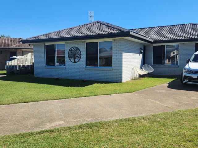 house for rent at 11 Wyuna Court, URANGAN QLD 4655